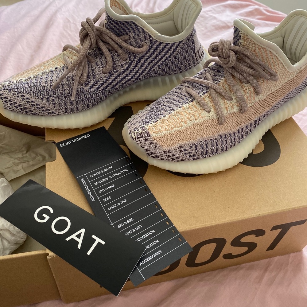 YEEZY BOOST 350 V2 ASH PEARL BRAND NEW